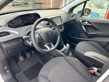 Car image 22