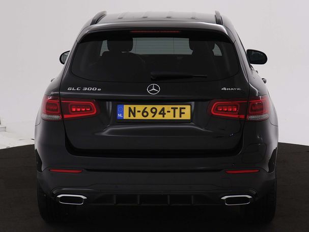 Mercedes-Benz GLC 300 e 235 kW image number 28