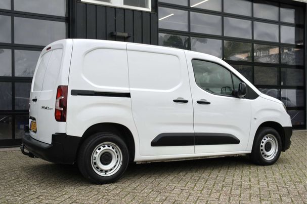 Toyota Proace City 1.5 D-4D 57 kW image number 3