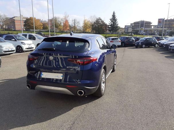 Alfa Romeo Stelvio 2.2 AT8 Business 118 kW image number 8