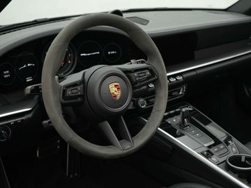 Car image 35