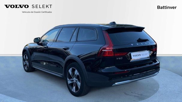 Volvo V60 Cross Country AWD B4 145 kW image number 4