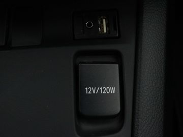 Car image 33