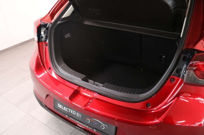 Car image 30