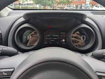 Car image 14