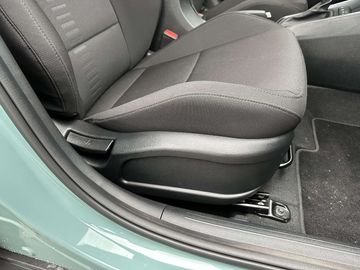 Car image 37