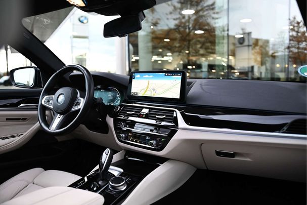 BMW 530 Touring xDrive 215 kW image number 5