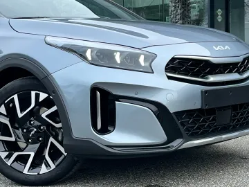 Car image 41