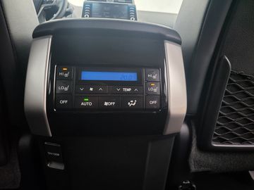 Car image 33