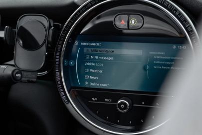 Car image 33