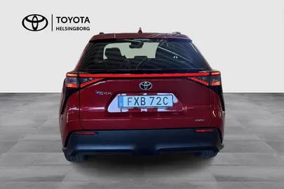 Car image 5
