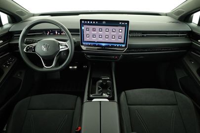 Car image 30