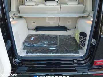 Car image 34