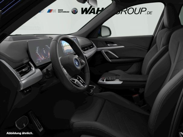 BMW iX1 xDrive30 M Sport 230 kW image number 4