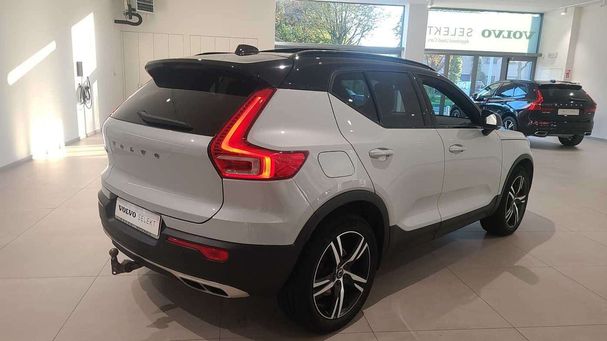 Volvo XC40 R Recharge Plug-in Hybrid T4 Design 155 kW image number 7