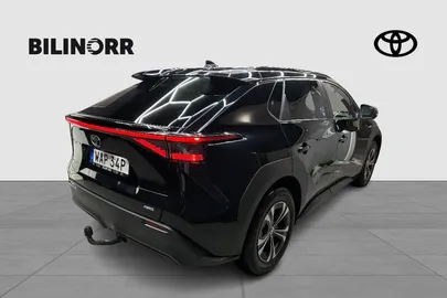 Car image 5