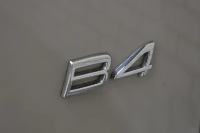 Car image 38