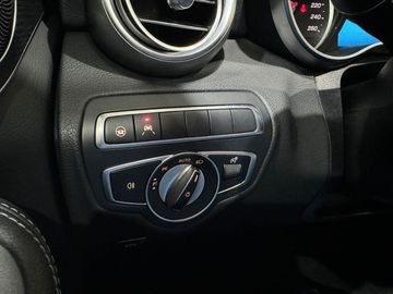 Car image 37