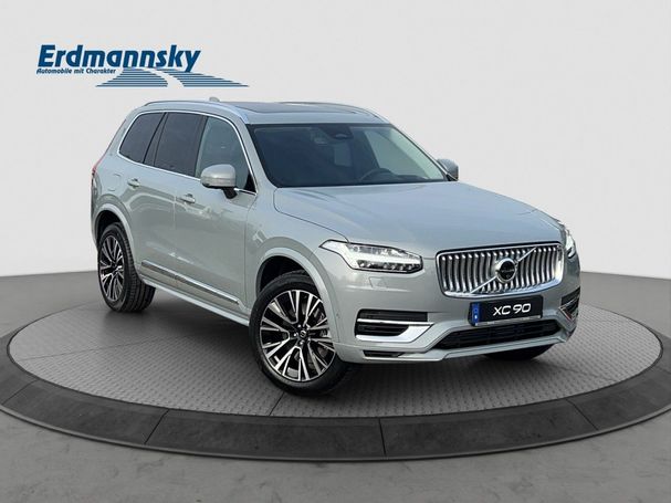 Volvo XC90 Plug-in T8 Ultra Bright AWD 335 kW image number 3