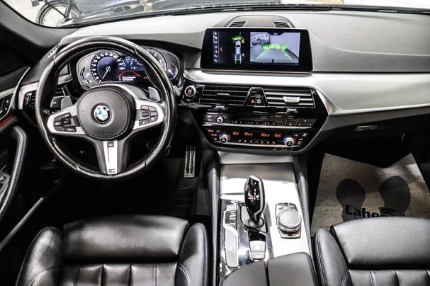 BMW 530i Touring xDrive 185 kW image number 18