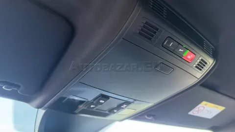 Car image 44