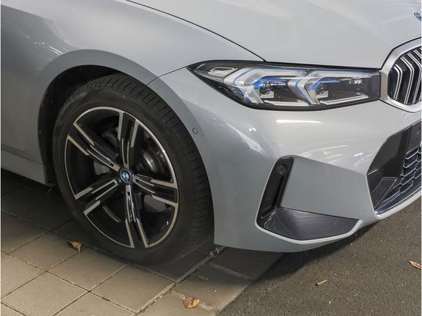 BMW 330 e Touring 215 kW image number 6