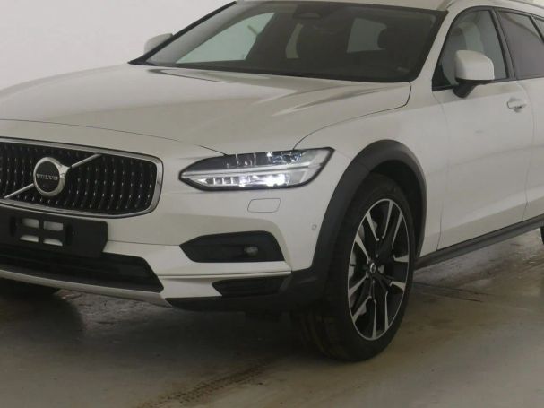 Volvo V90 Cross Country AWD 145 kW image number 8