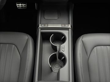 Car image 30