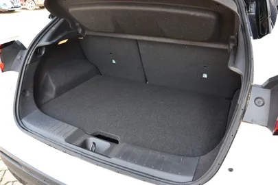 Car image 37