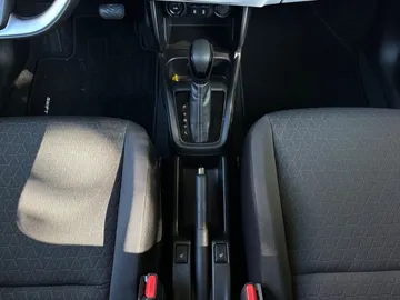 Car image 29