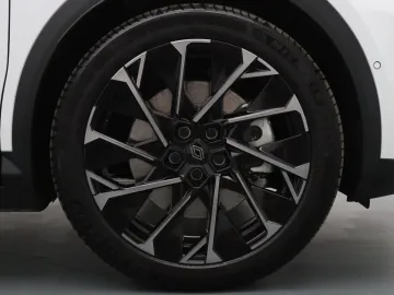 Car image 38