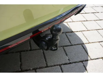 Car image 35