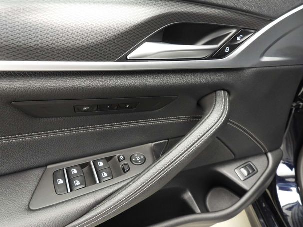 BMW 520i 135 kW image number 26