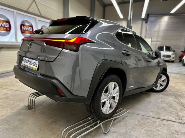 Lexus UX 135 kW image number 2