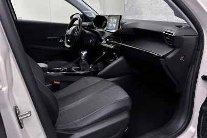 Car image 31