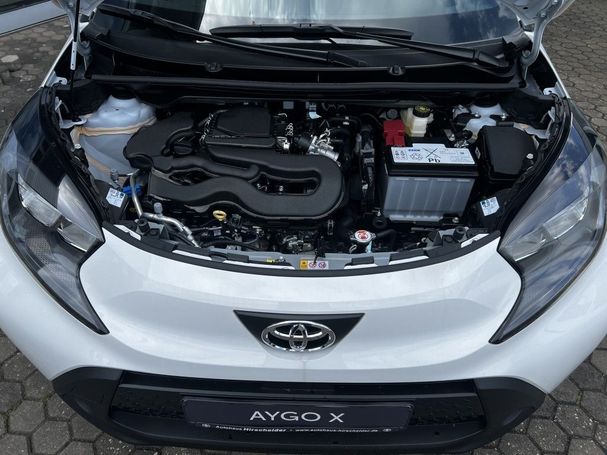 Toyota Aygo X 53 kW image number 24