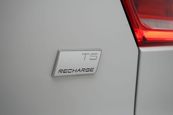 Volvo XC40 T5 Recharge 196 kW image number 19