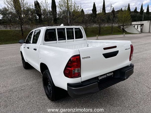 Toyota Hilux Double D Cab 2.4 4D 4WD Comfort 110 kW image number 15