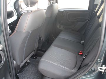 Car image 14