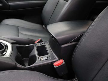 Car image 37