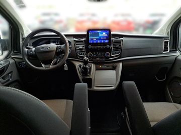 Car image 15