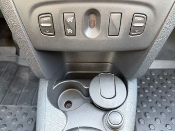 Car image 23