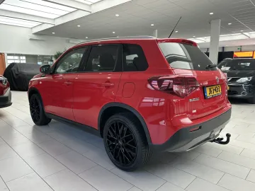 Car image 31