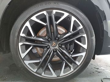 Car image 28