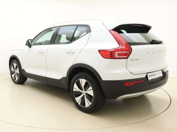 Volvo XC40 1.5 T2 95 kW image number 3