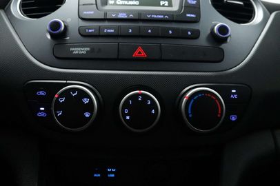 Car image 31