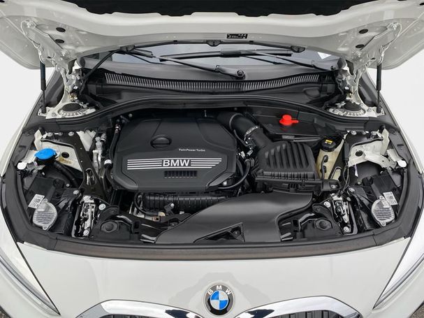 BMW 118i Sport Line 100 kW image number 22