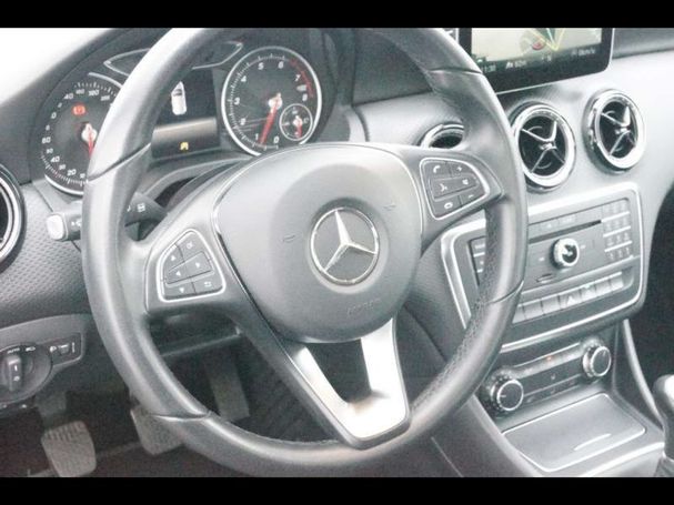 Mercedes-Benz A 160 75 kW image number 8