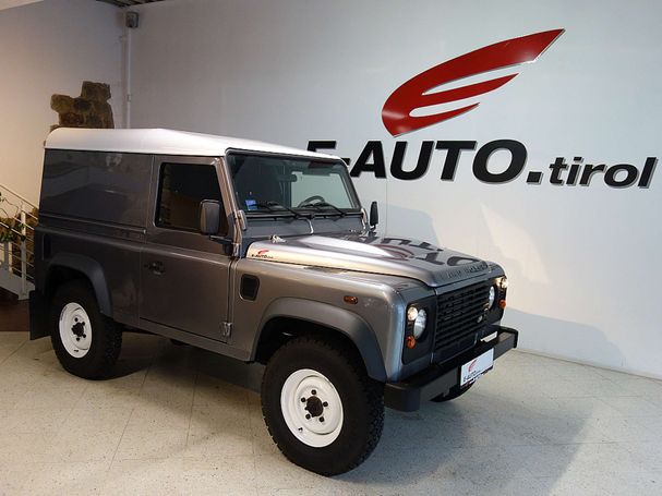 Land Rover Defender 90 2.2 90 kW image number 9