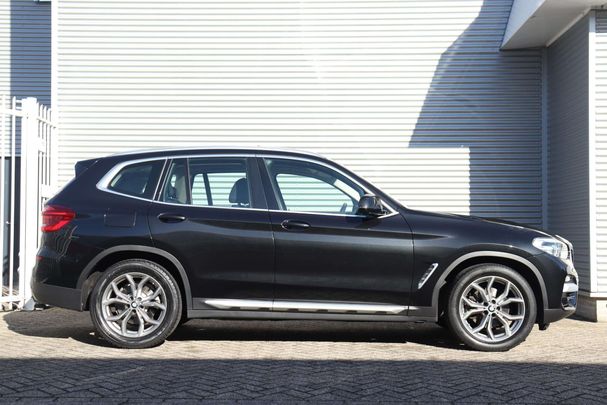 BMW X3 xDrive20i xLine 135 kW image number 3